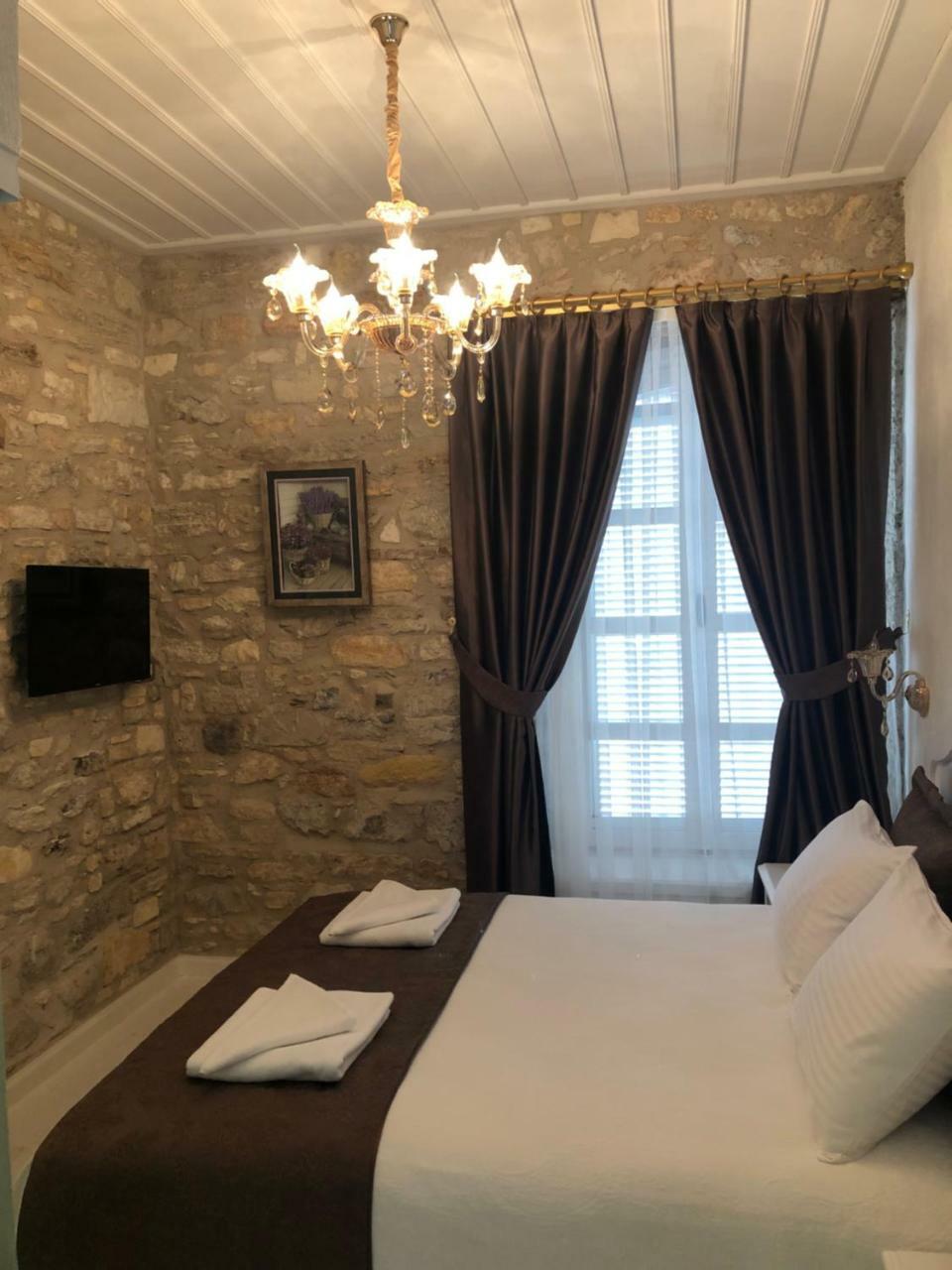 Laledan Hotel Чесме Екстериор снимка