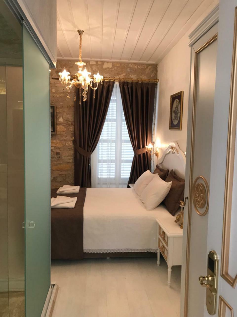 Laledan Hotel Чесме Екстериор снимка