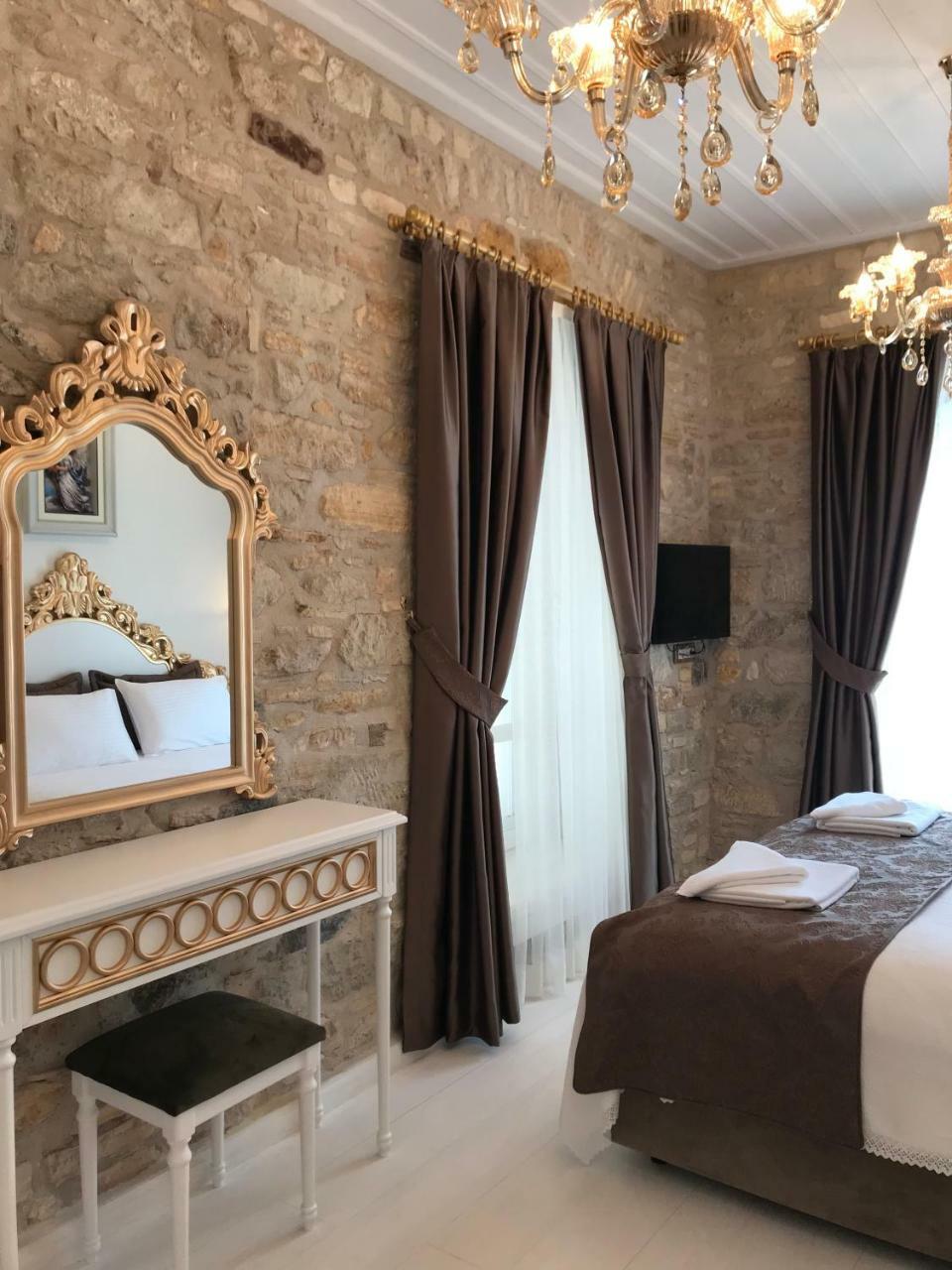 Laledan Hotel Чесме Екстериор снимка