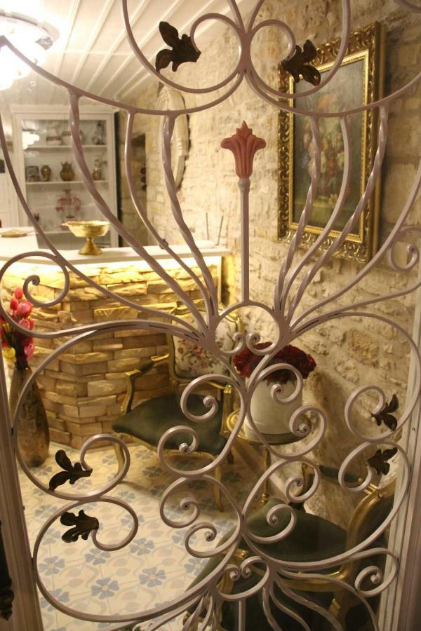 Laledan Hotel Чесме Екстериор снимка