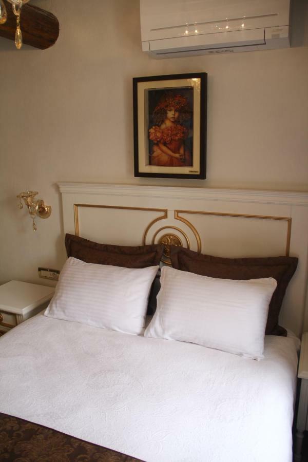 Laledan Hotel Чесме Екстериор снимка