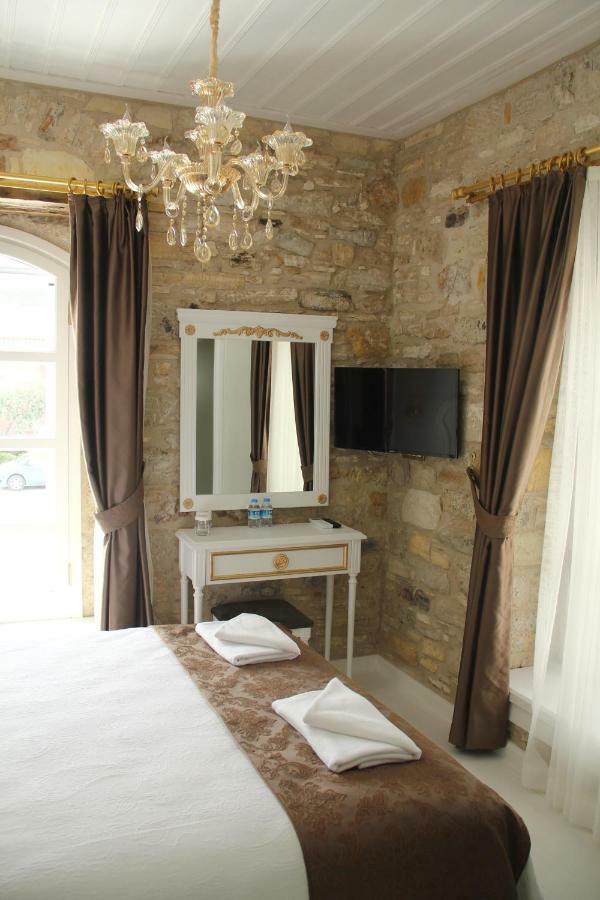 Laledan Hotel Чесме Екстериор снимка